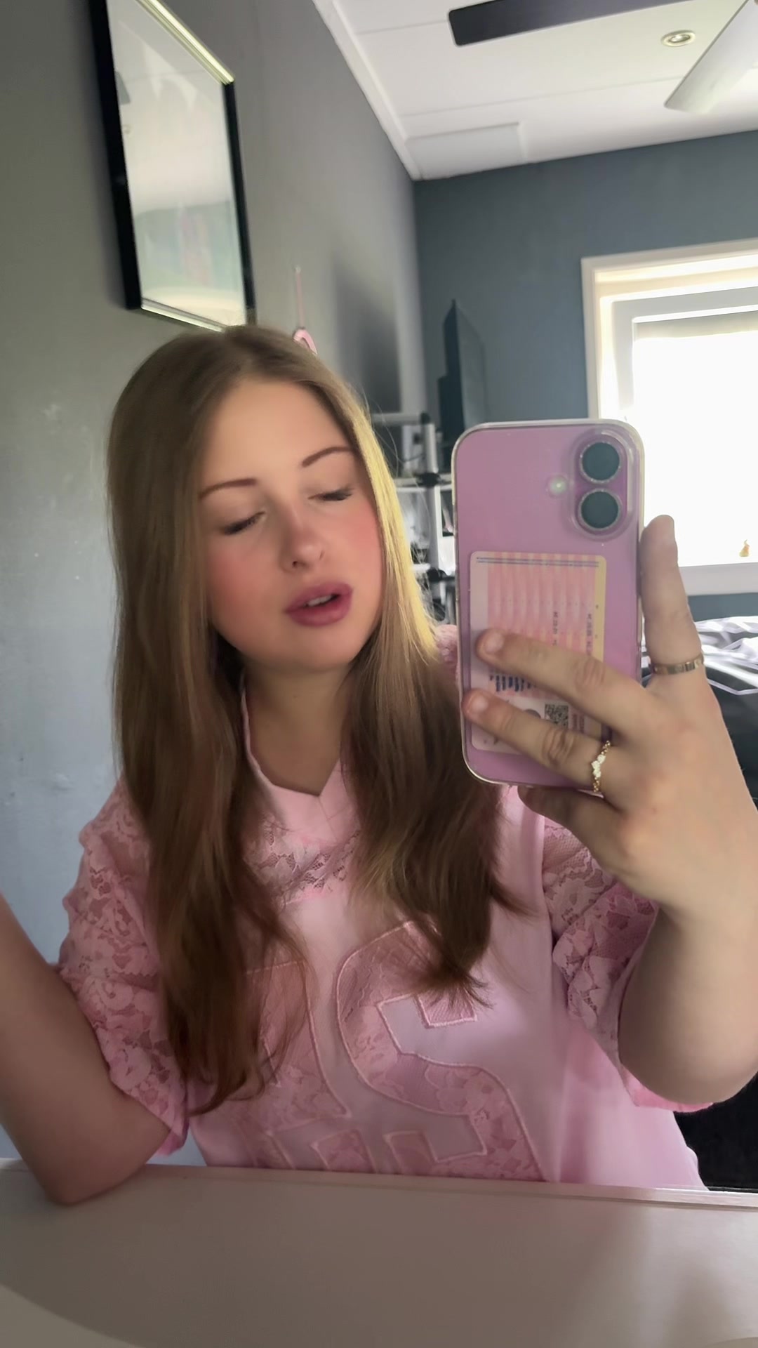 @Caitlin_0344