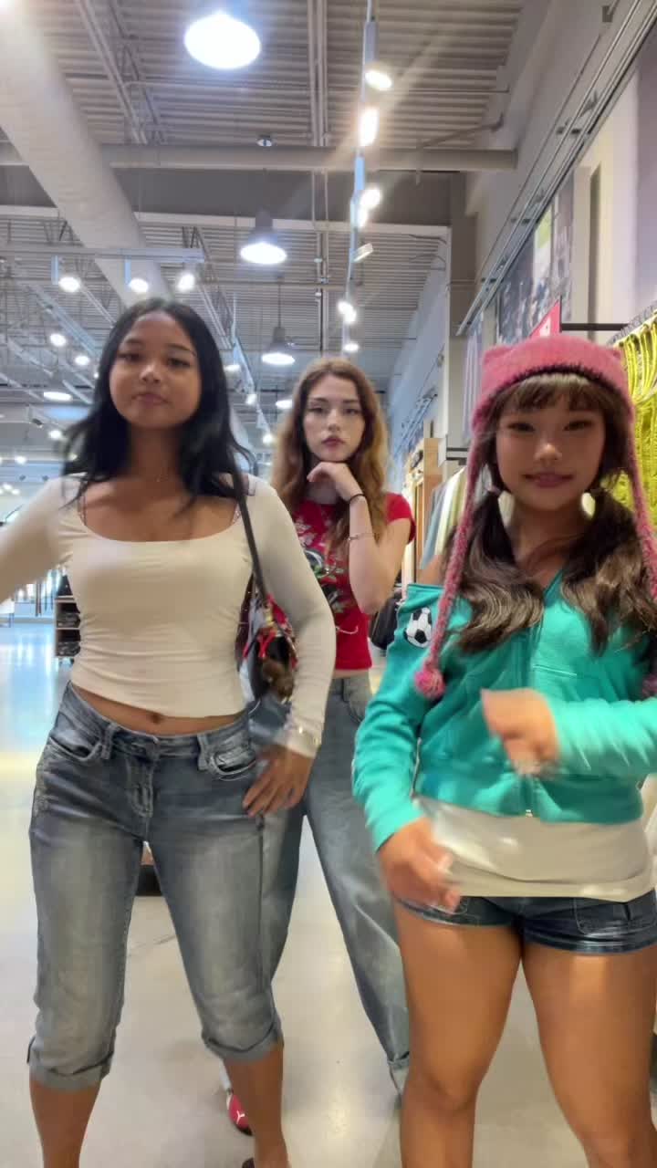 @🪽∘˙ ✶
