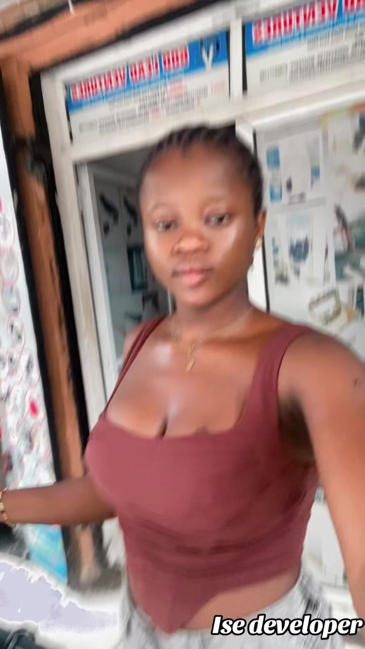 @Esther👩🦰