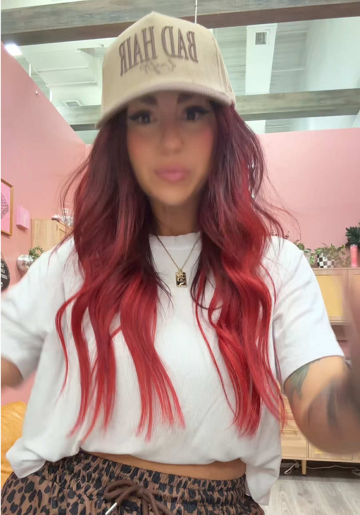 @shellylovesbighair