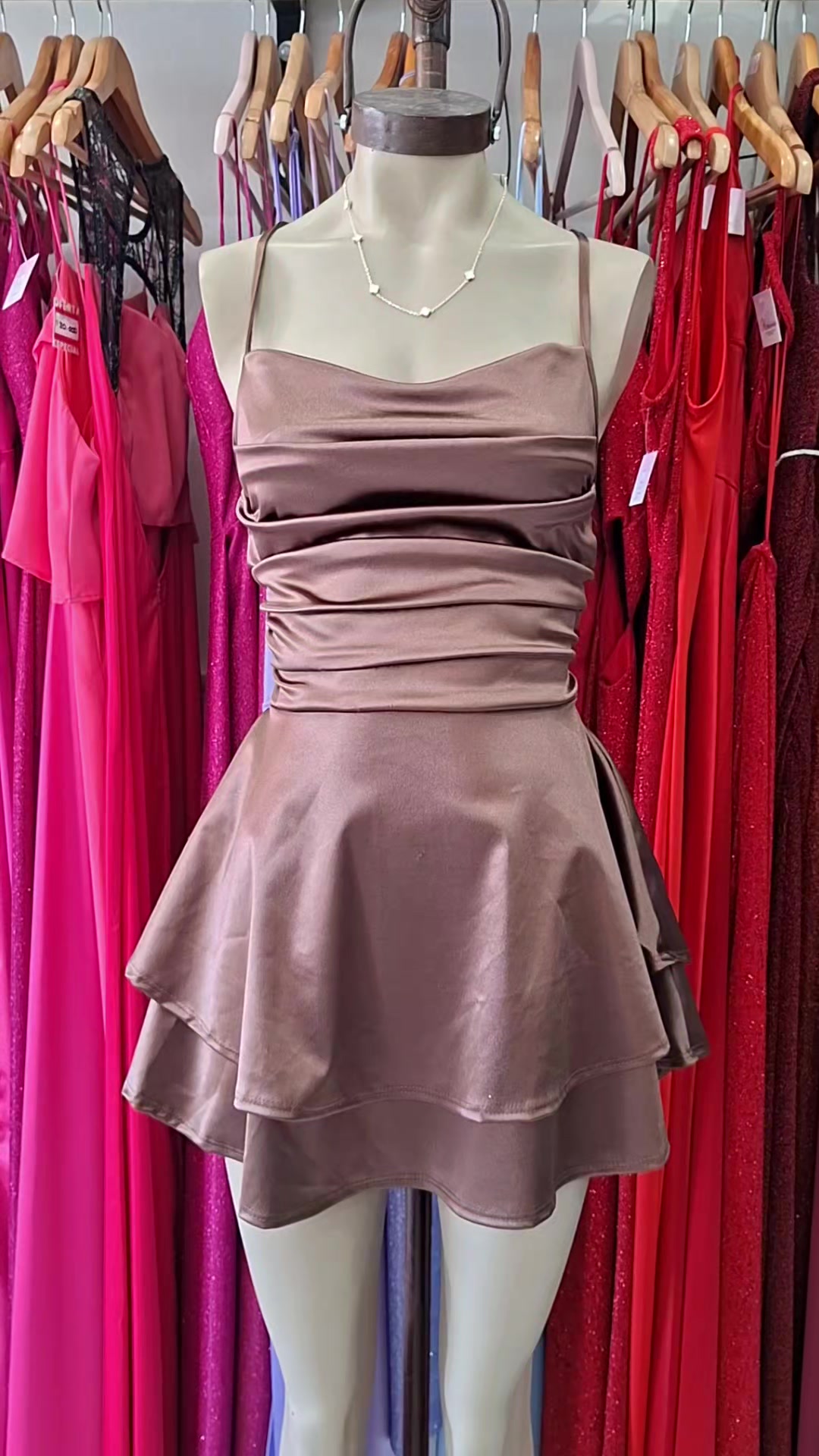 @Adrivina - Ropa de Fiesta