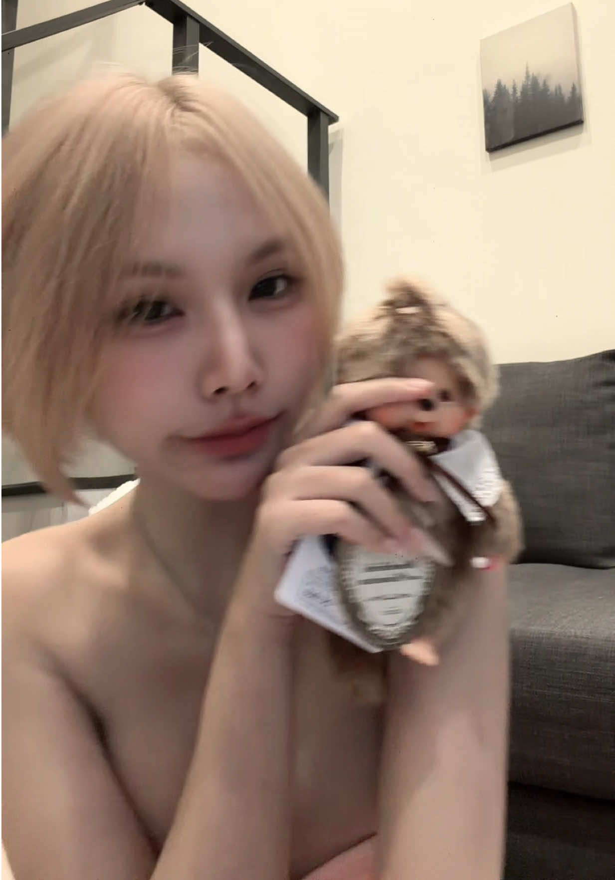 @คุณอีฟที่ผมสั้นสั้น
