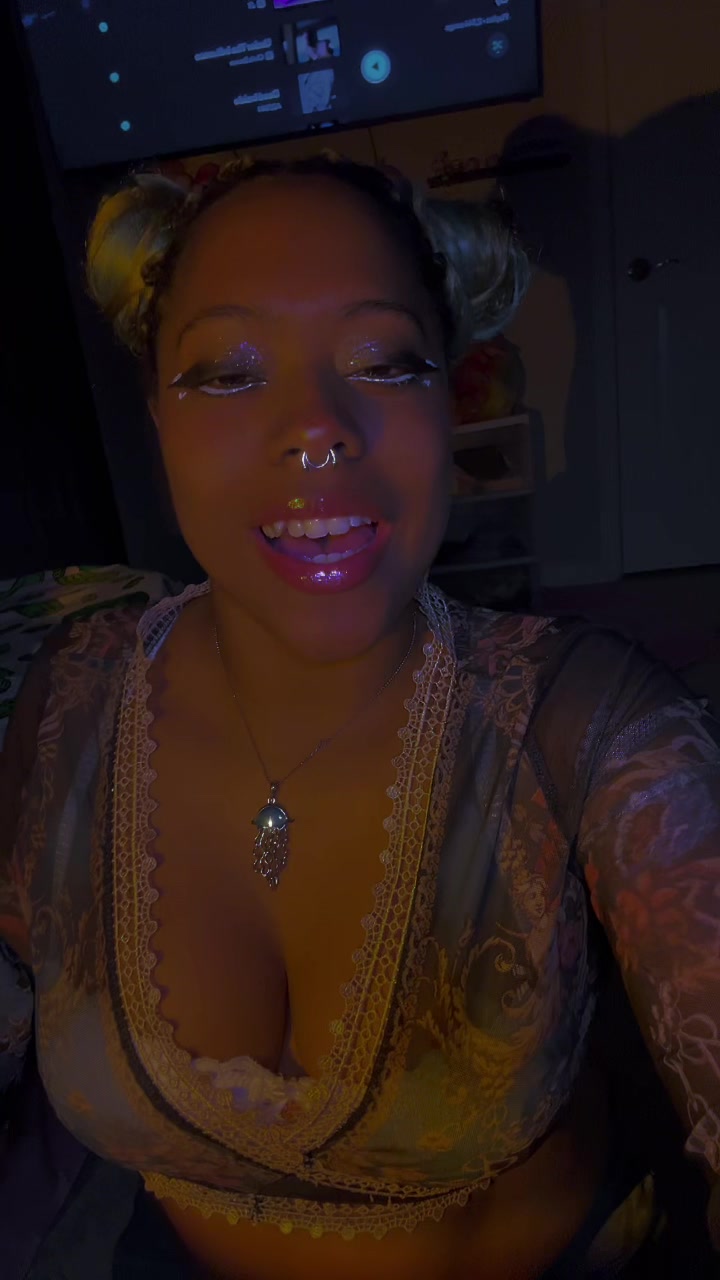 @AestheticallyCRY