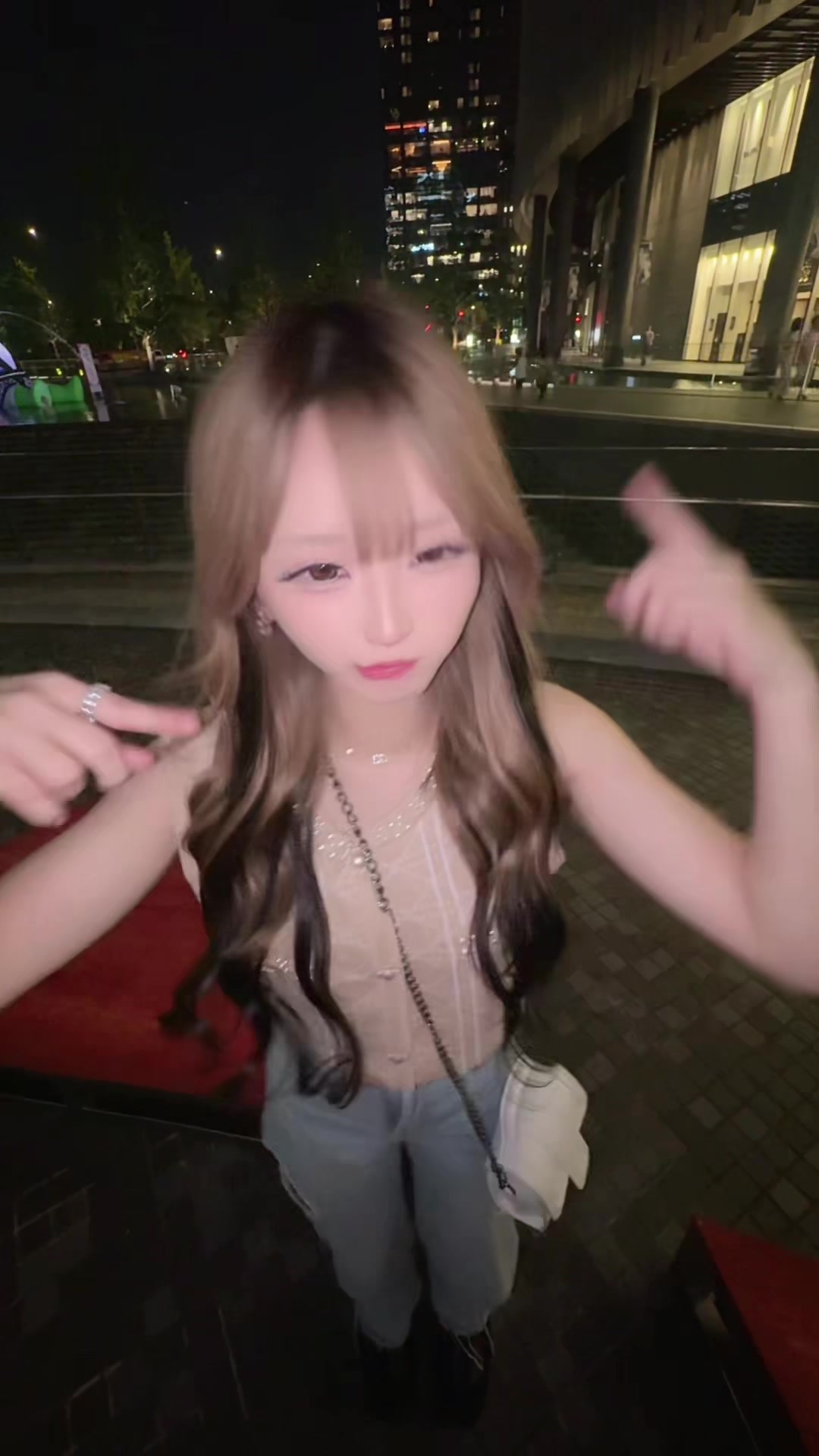 @ぴーこに
