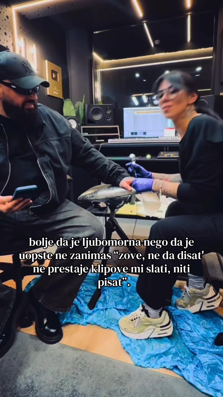 @AM
