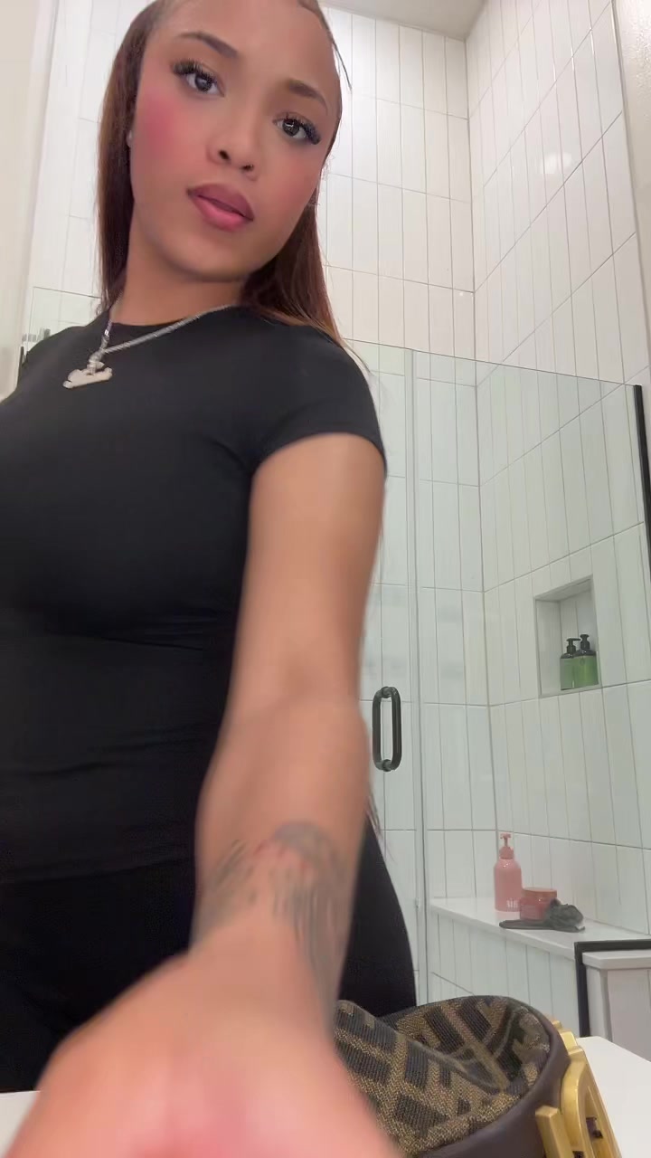 @whymanilol