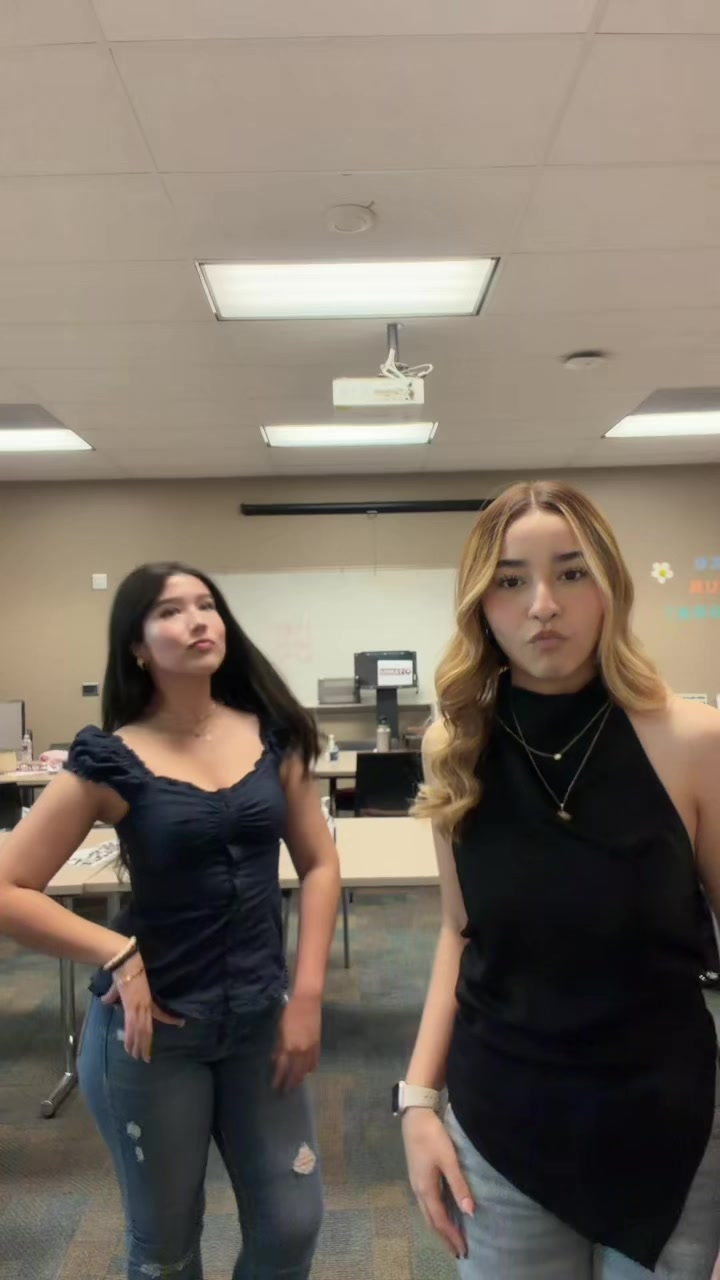 @Karina🐉