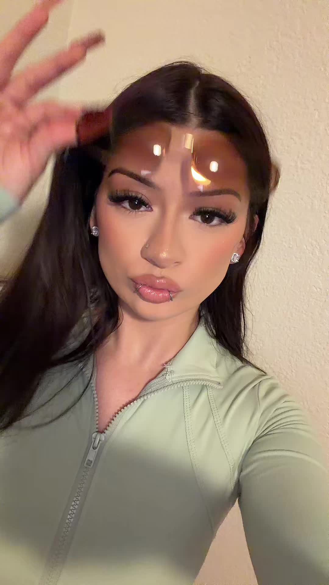 @yani ᥫ᭡