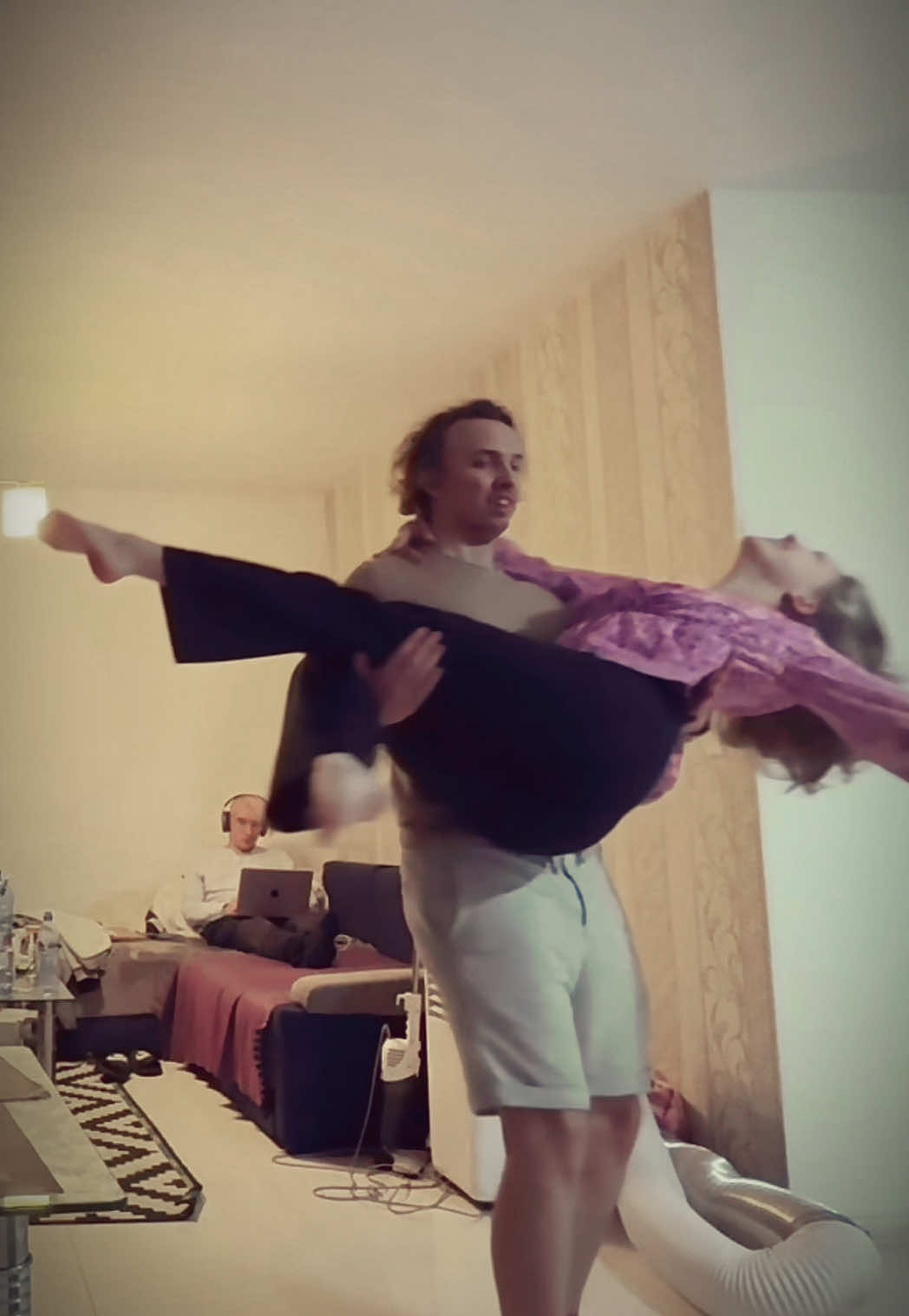 @Пися
