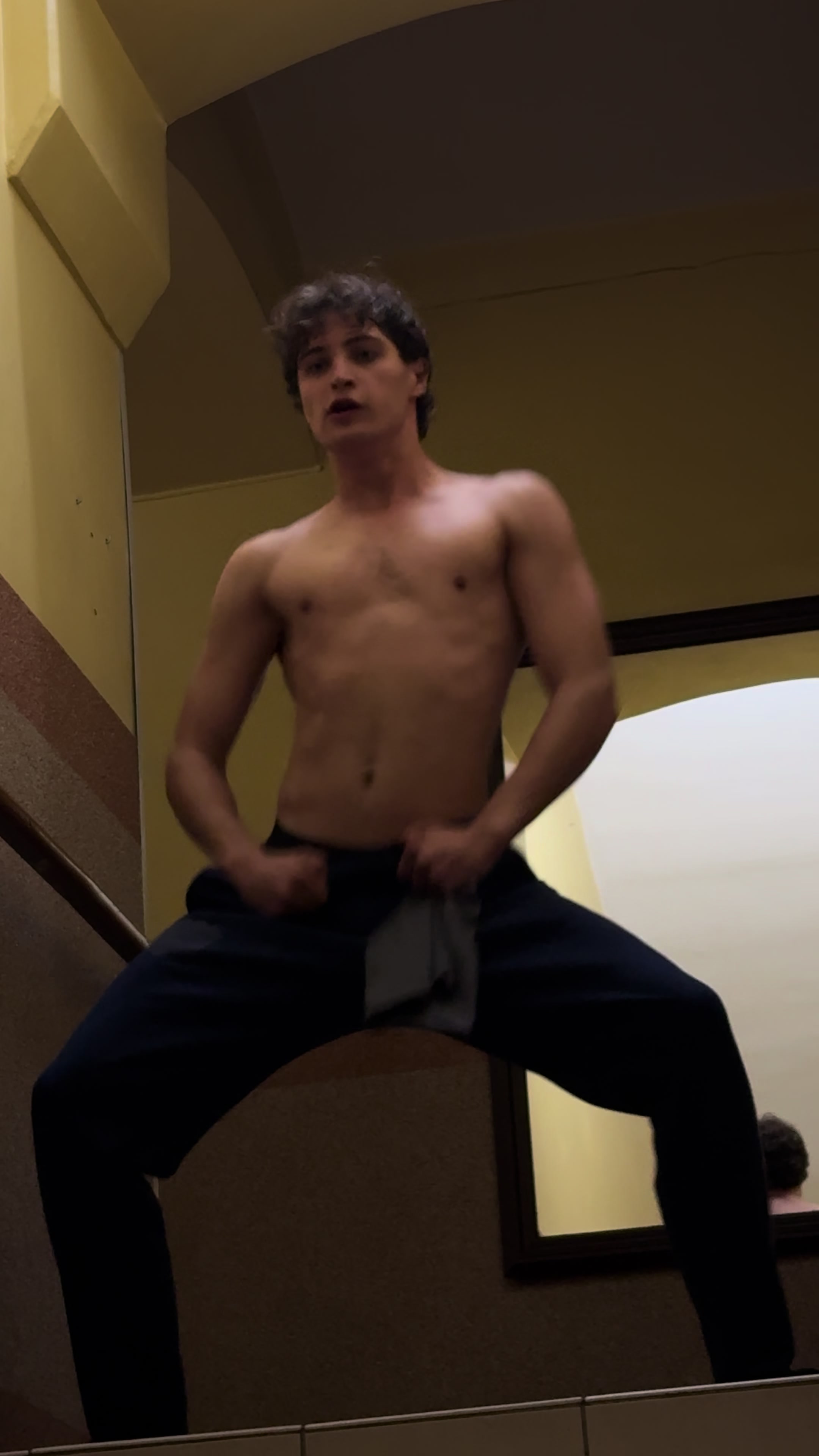 @Mykyta__shapoval
