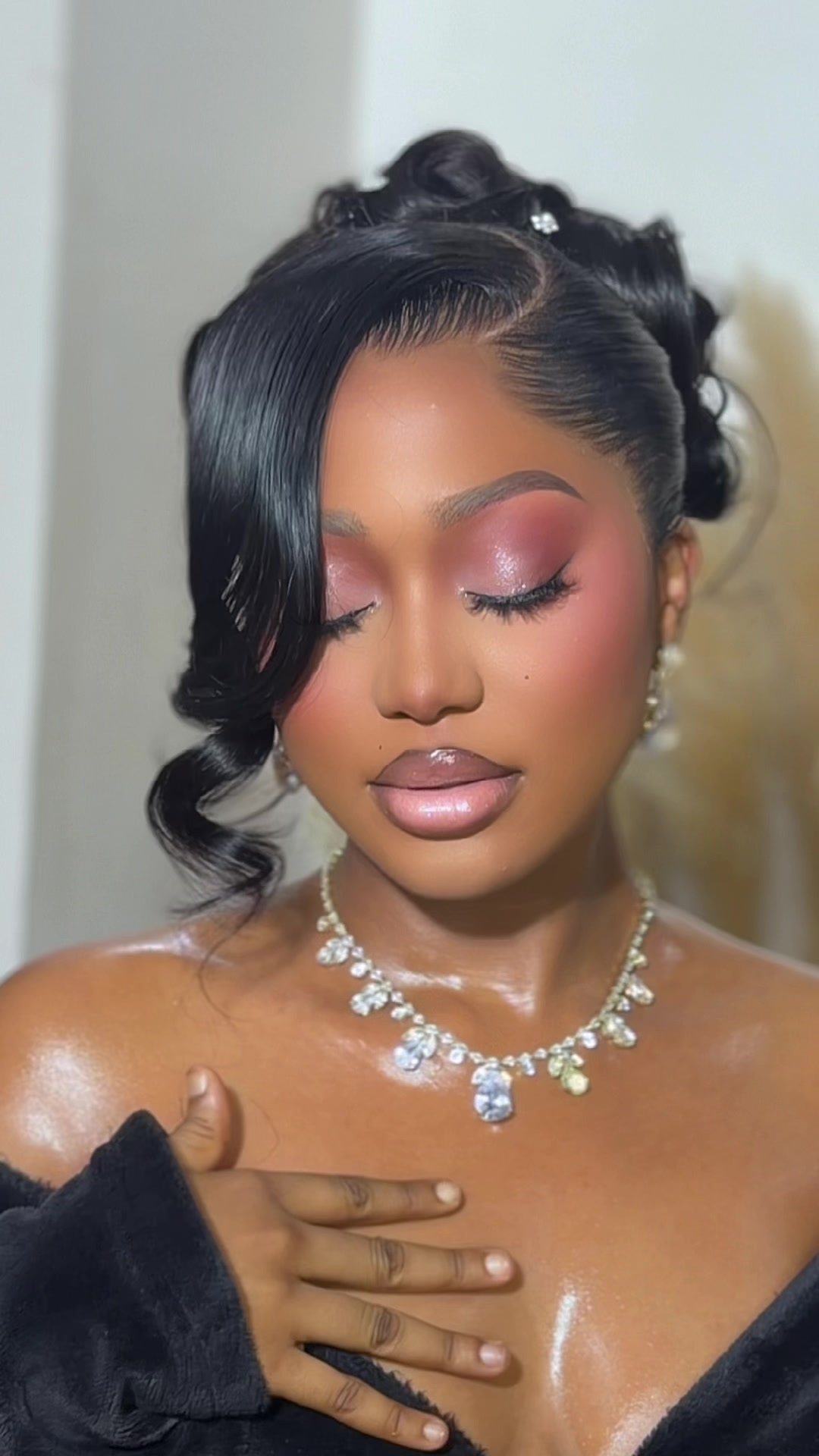 @glambybibee