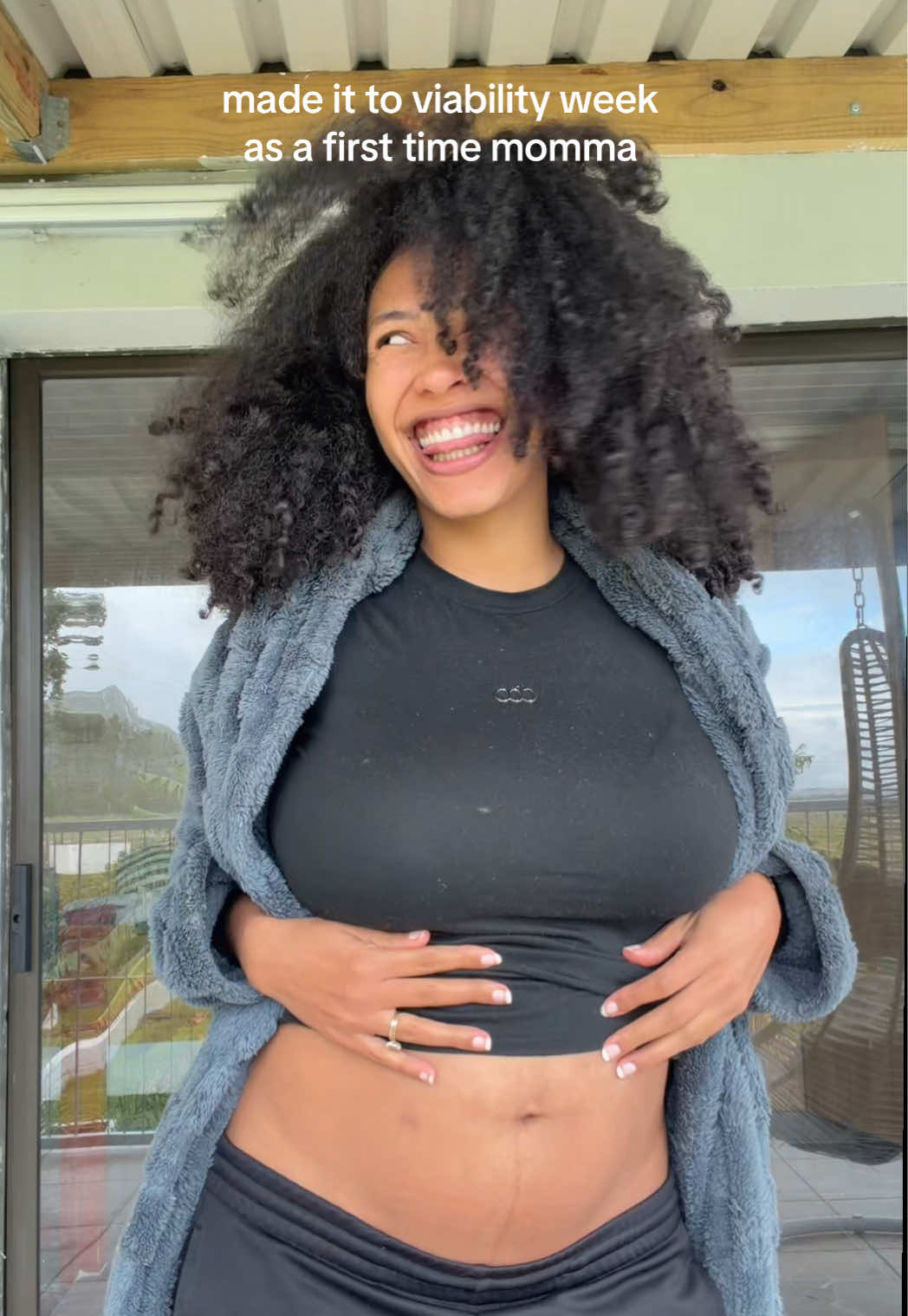 @carabezlewis