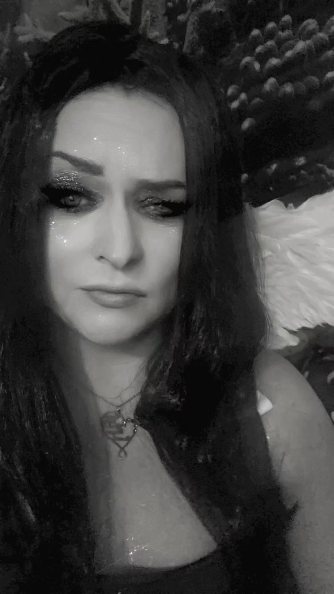 @KimCroft🧸🌹💙🎸🐋🐬🦋😈👻☘️🔥