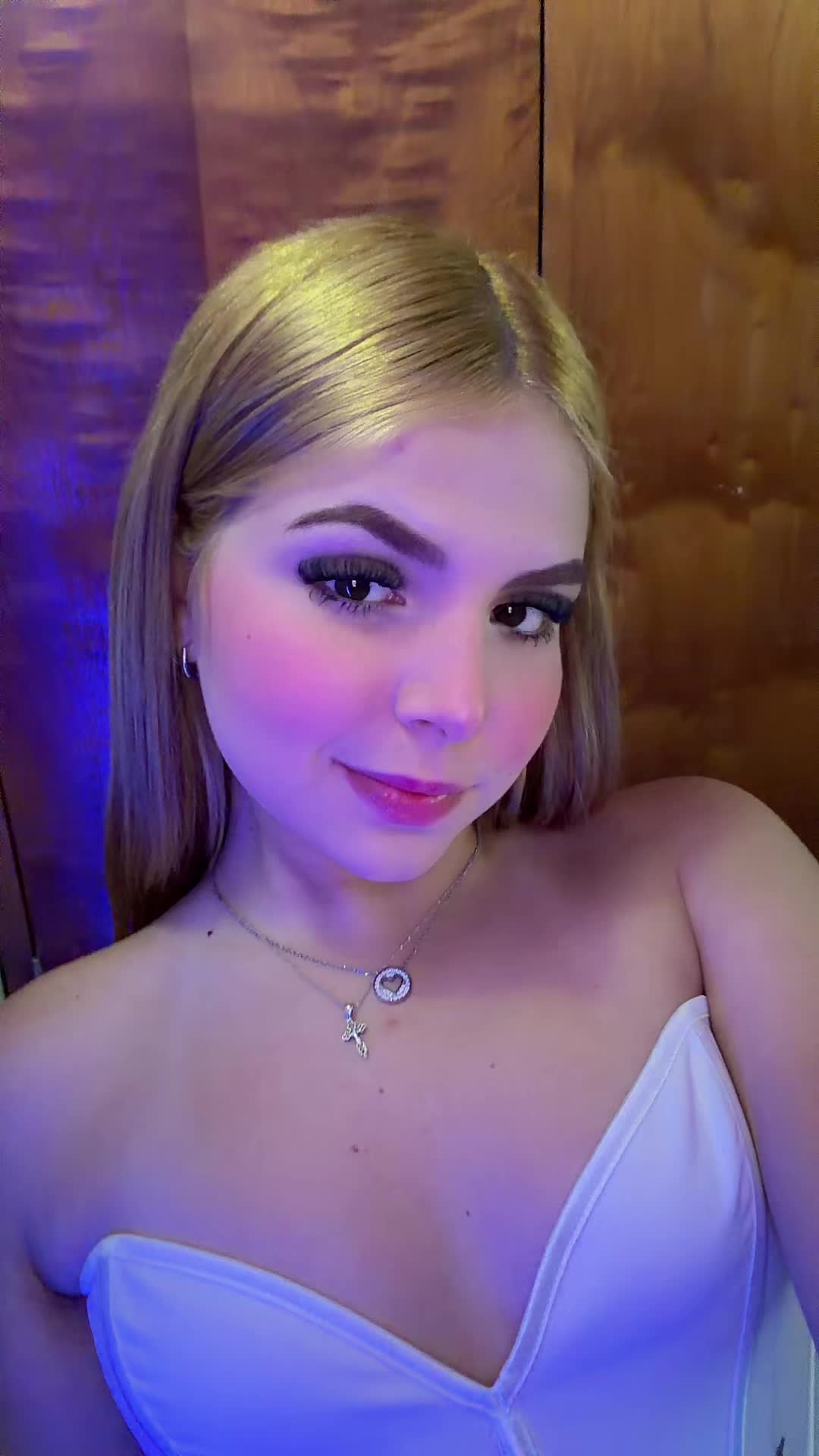@Chris 👸🏼