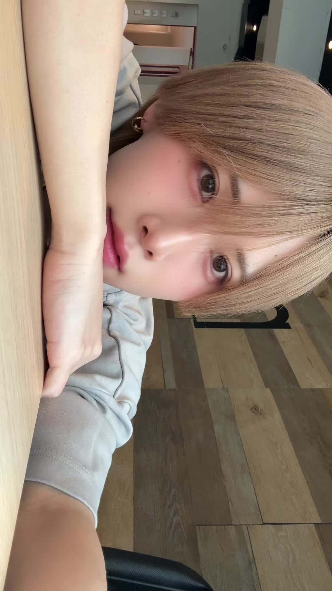 @たく