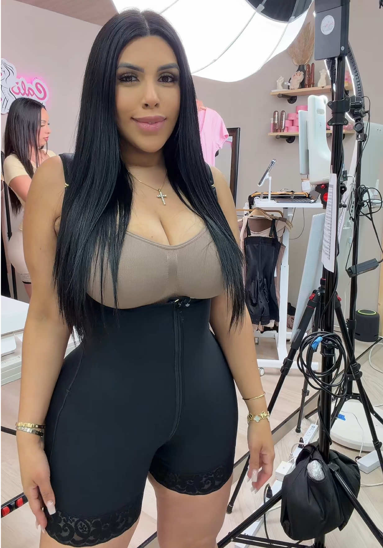 @Cali Curves Fajas