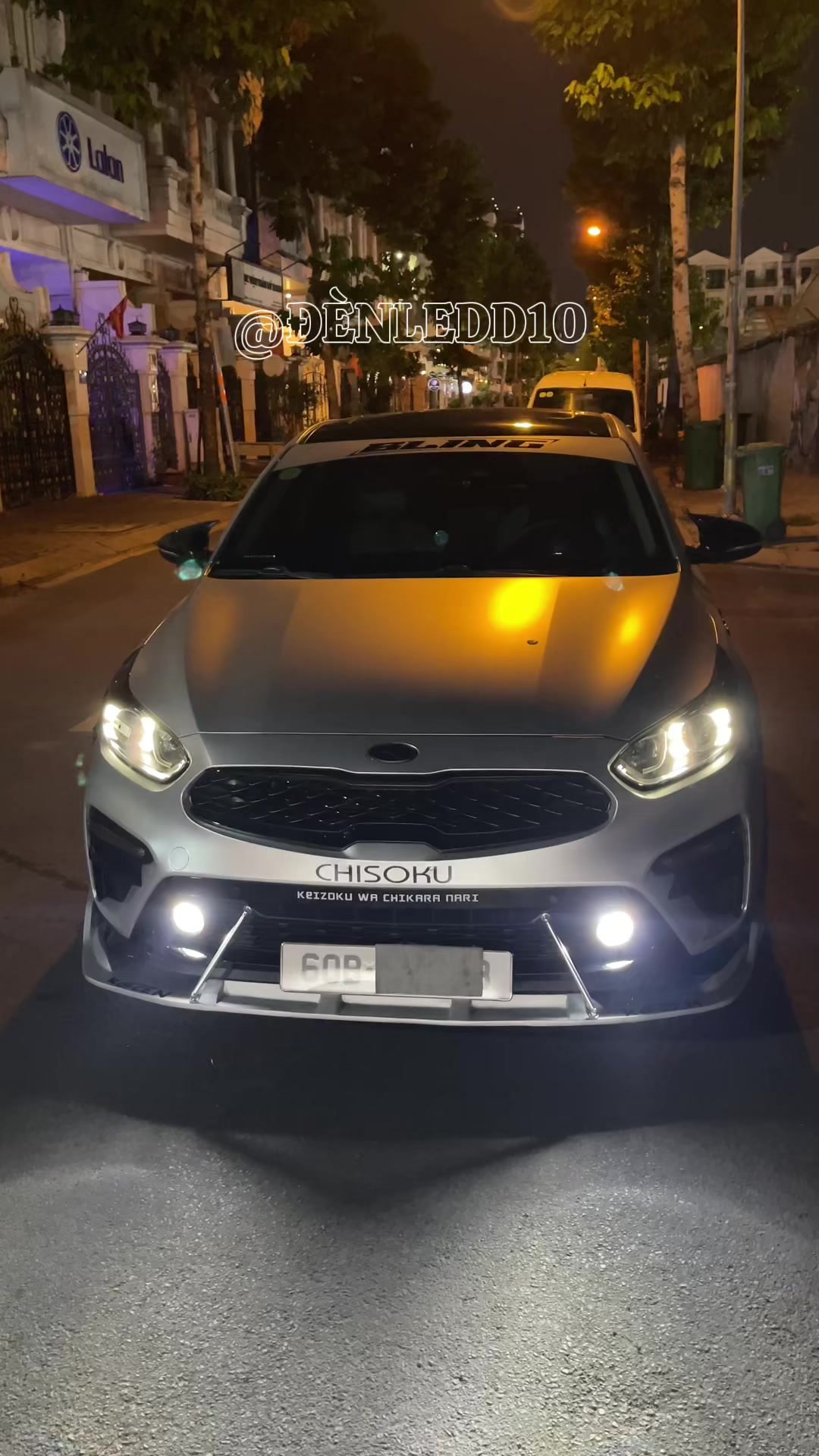 @Đ&Egrave;N LED D10