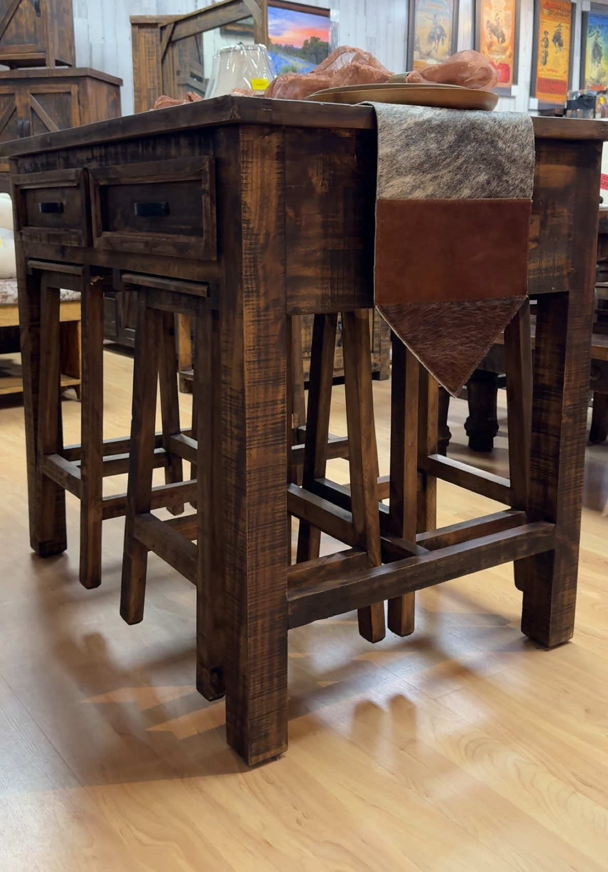 @RusticFurnitureDepot