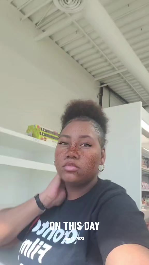 @Kiesha🇻🇨🇨🇦