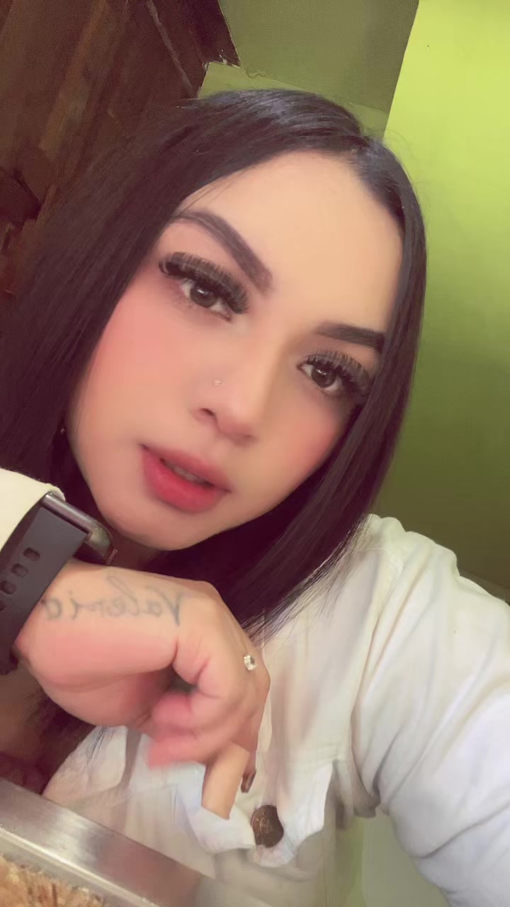 @Val🖤👑