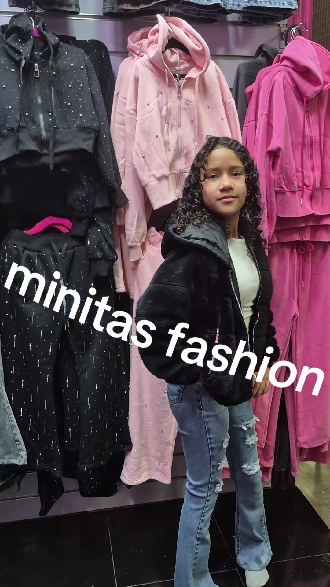 @minitas.fashion