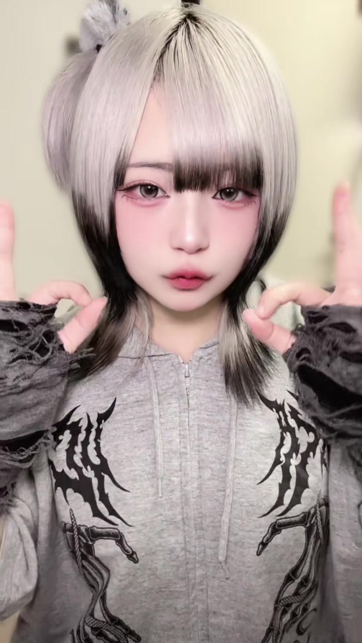 @薊みぃ