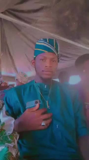 @Graphics and digital marketer