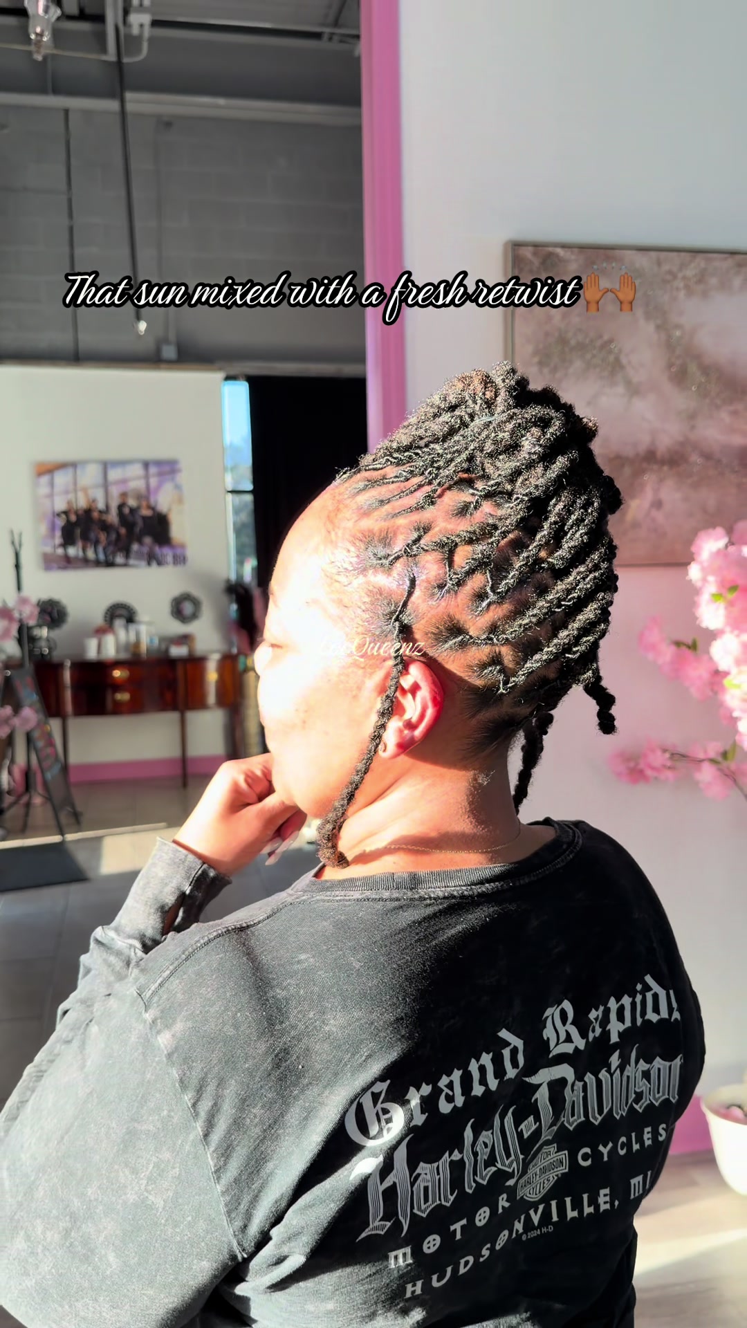 @LocQueenz Salon Memphis
