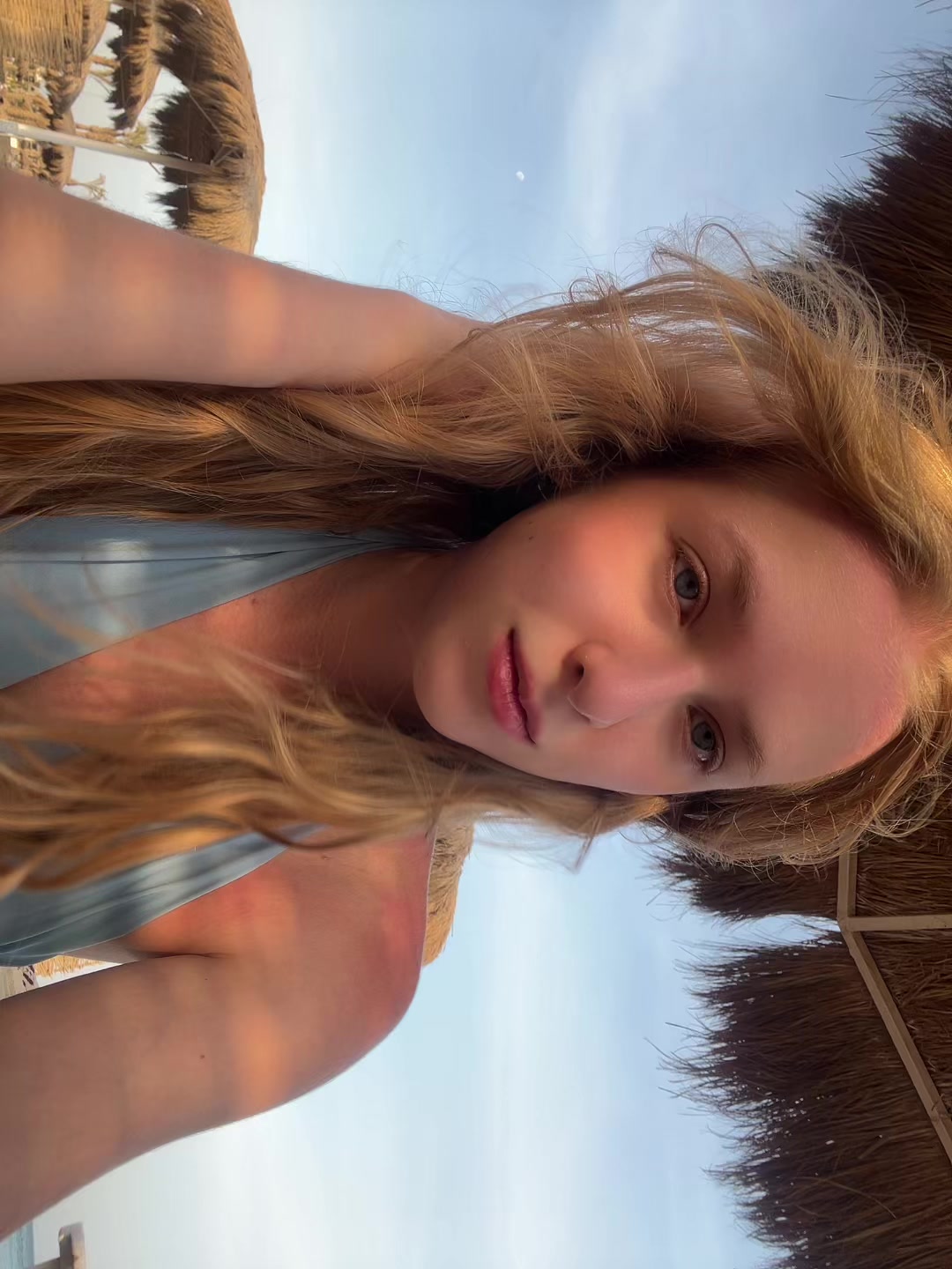 @даниэла 🧝🏻♀️