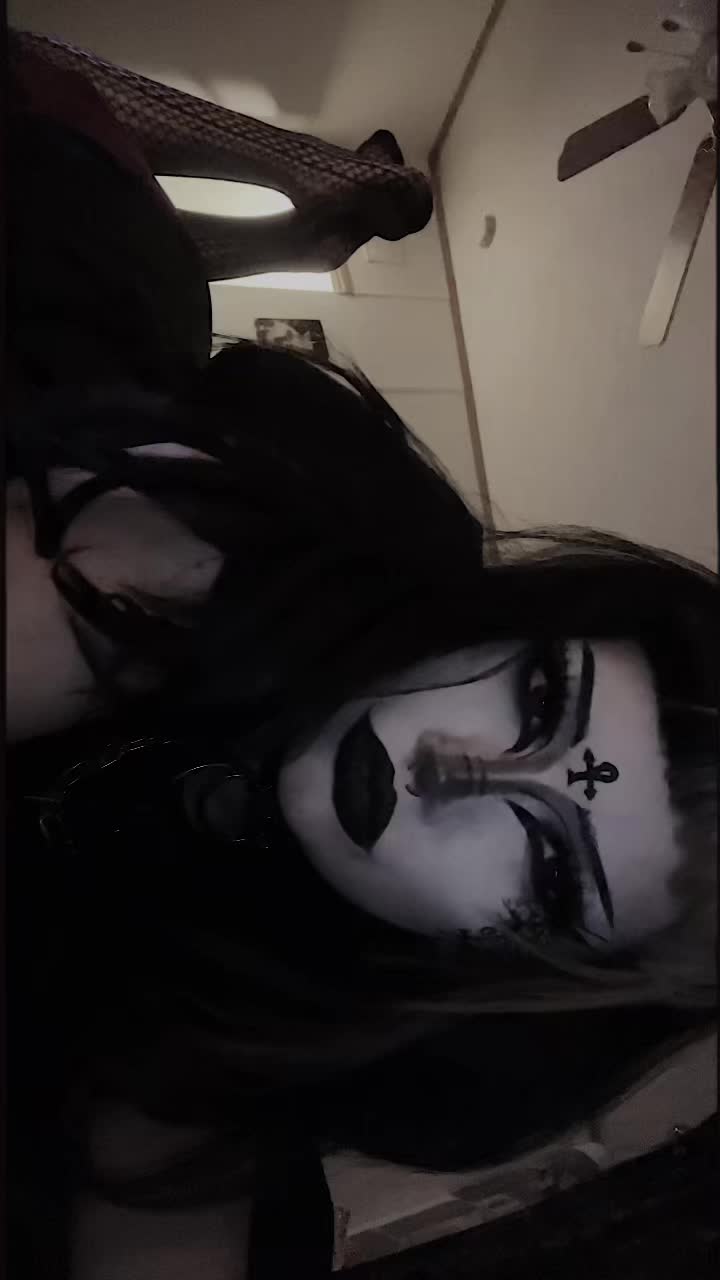 @Ghoste 👻🖤