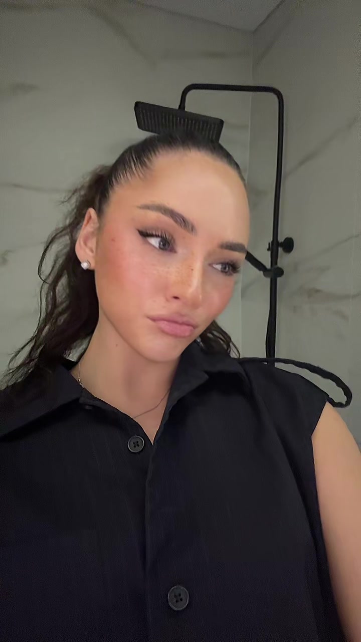 @тгк: 𝒱𝒾𝒸𝓉𝑜𝓇𝒾𝒶