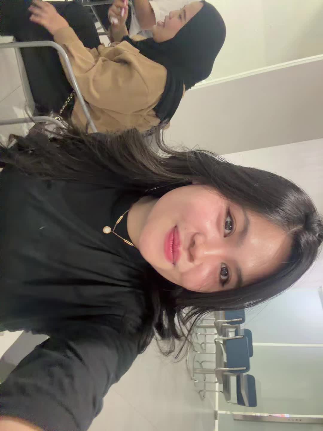 @12ani