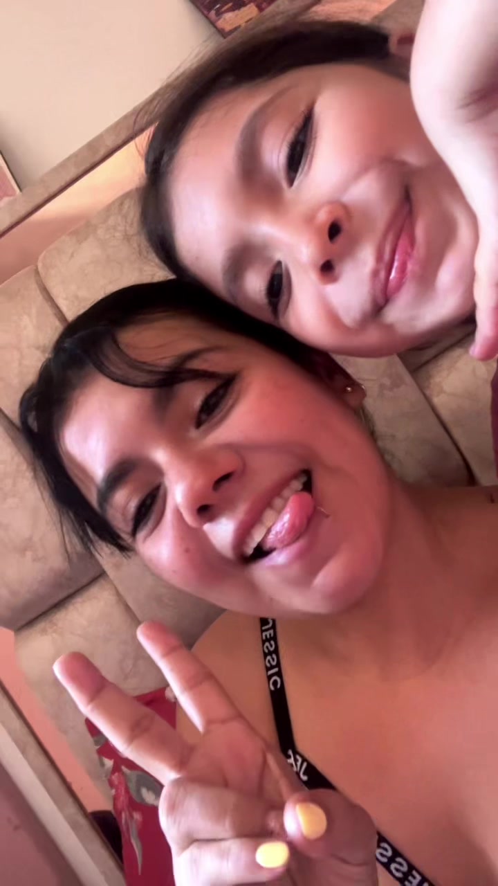 @ADRIANA SALINAS