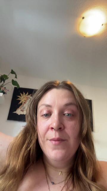 @Averyemilieg