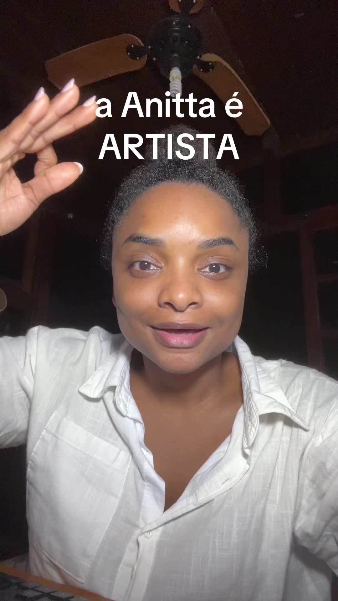 @Esthela