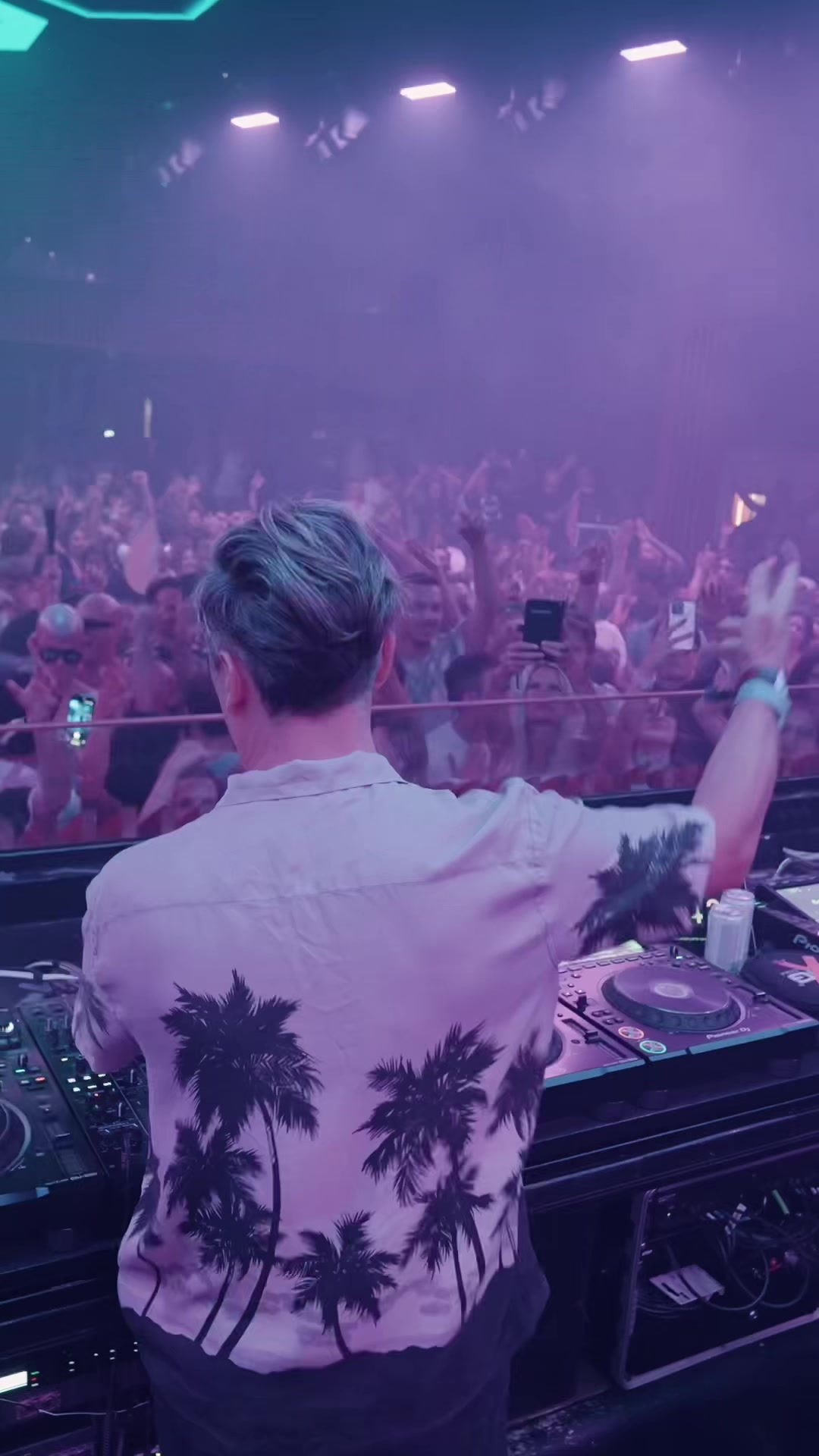 @Purple Disco Machine