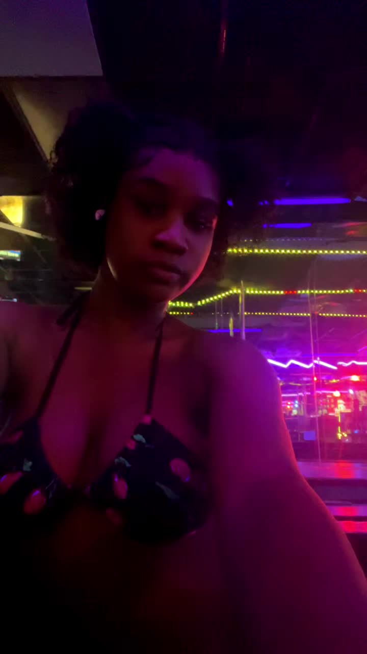 @Pink Whitney 🩷
