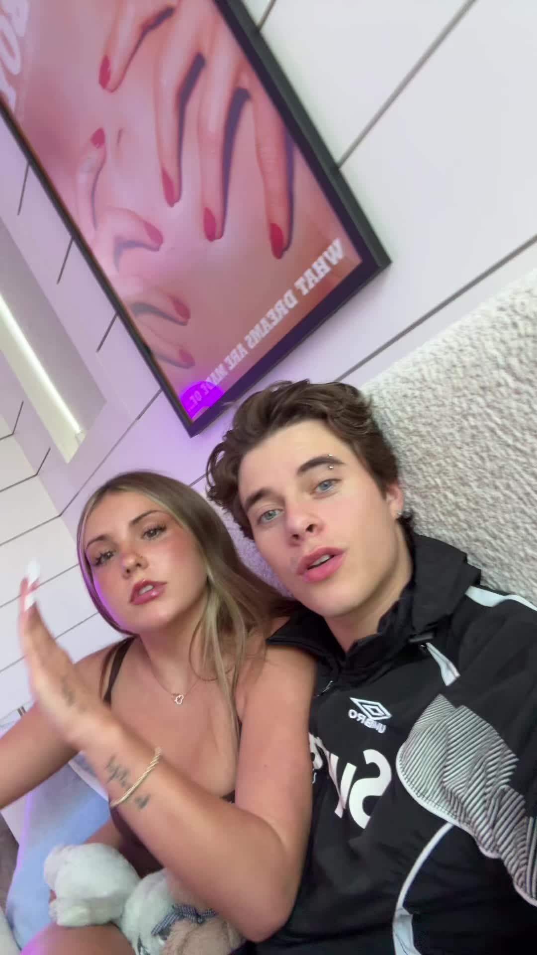 @Gavin Magnus