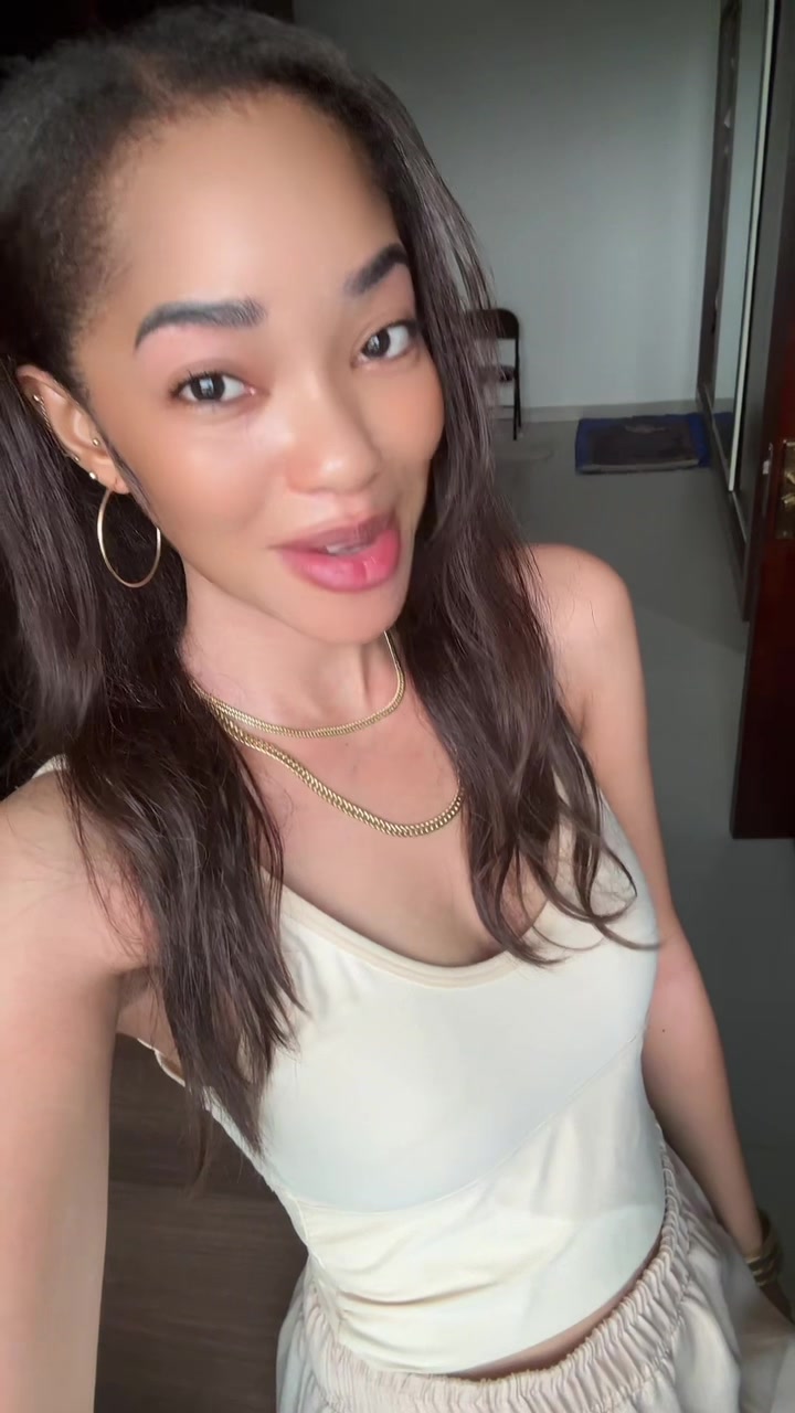 @Mia