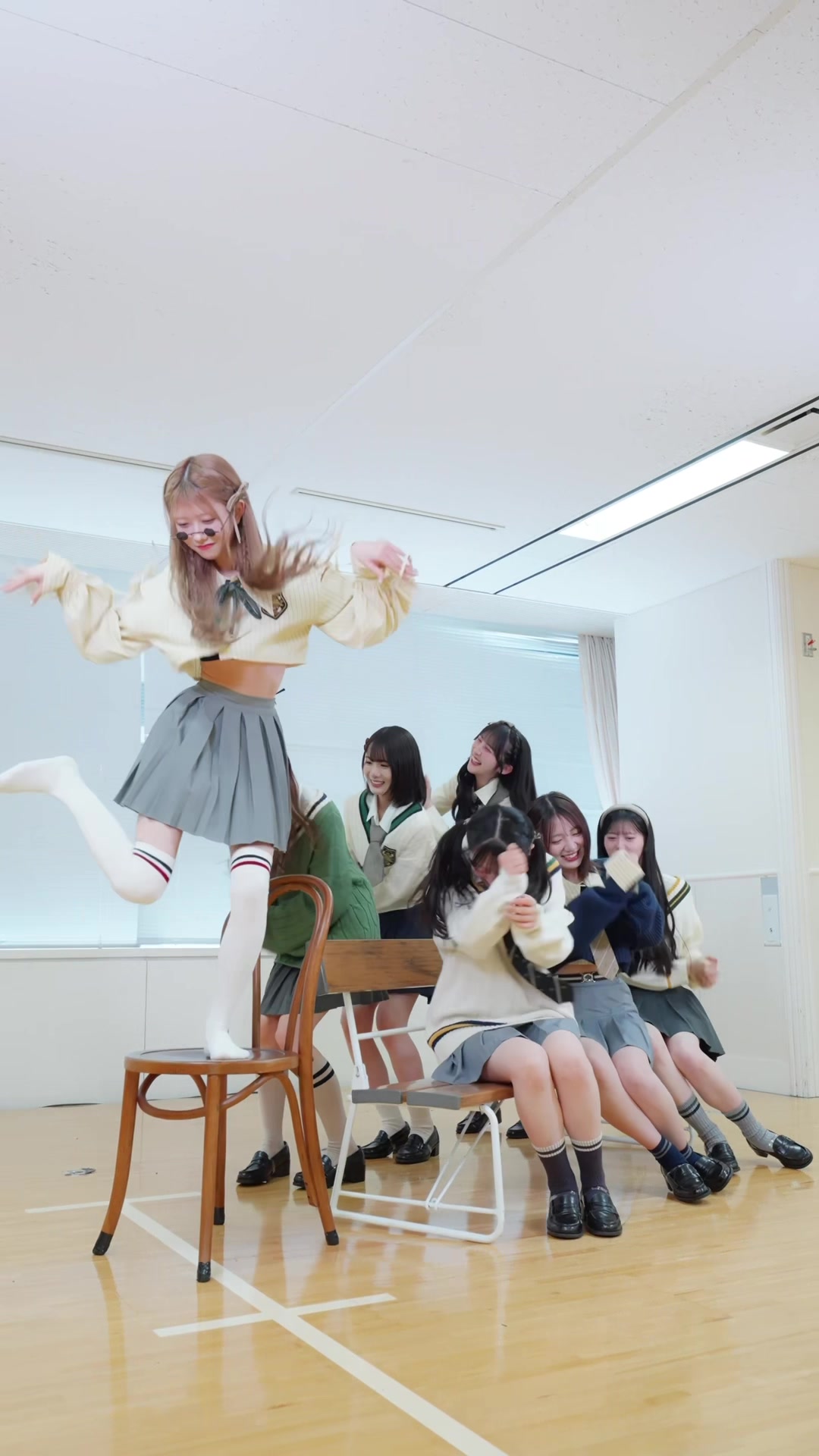 @AKB48