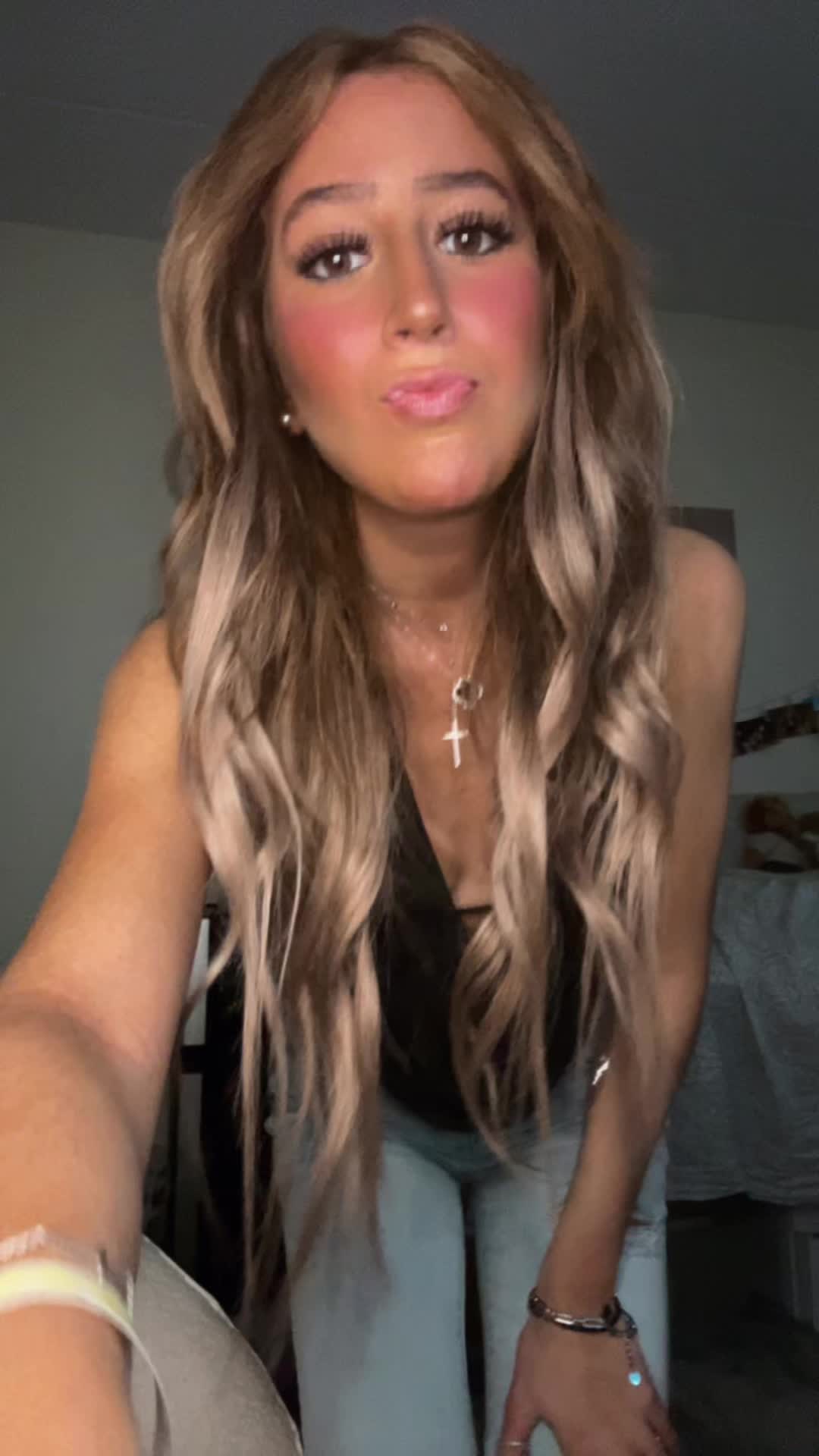 @Kyraaa