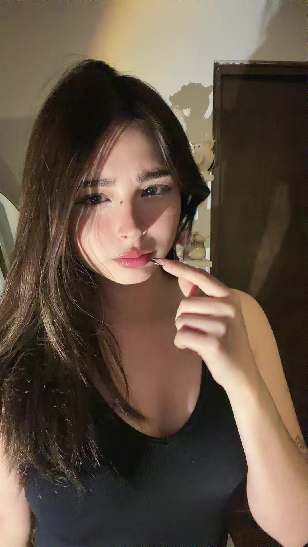 @Ani 🧃