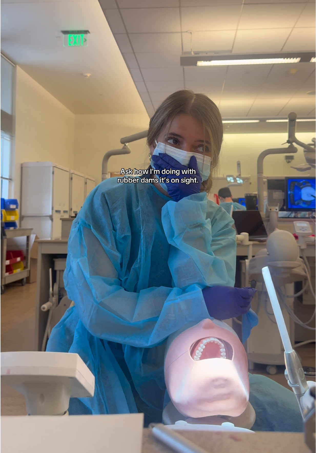 @em | dental student ☆