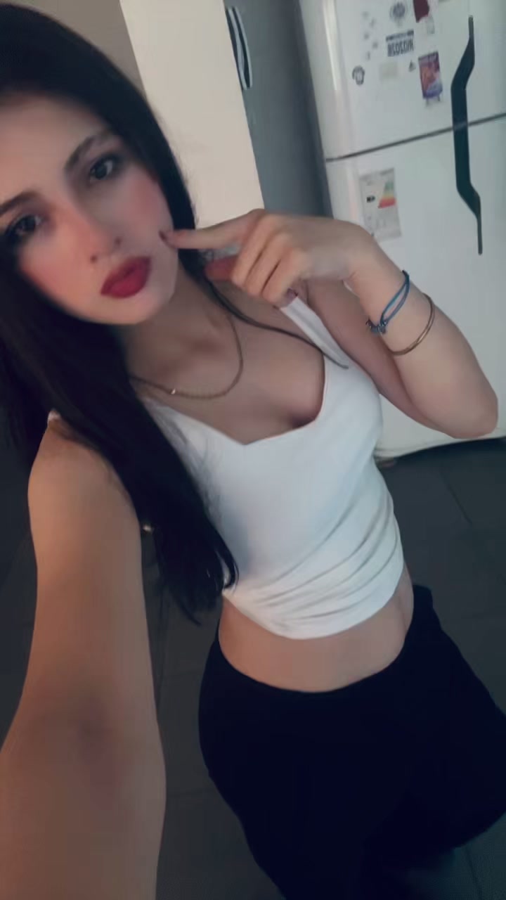 @zahiraocaranza._