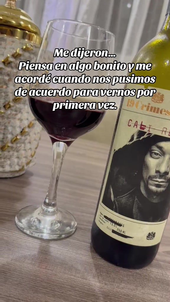 @Crismery ❤️🛍️🏝️✈️💵🍷🍽️