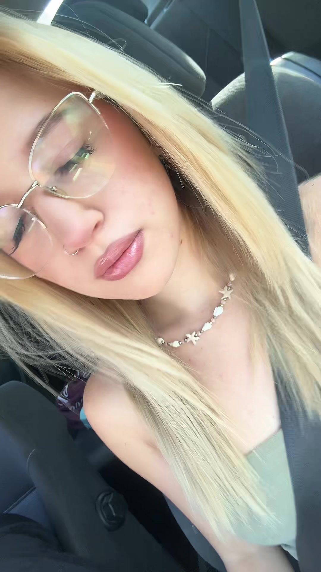@𝒜.𝒱.