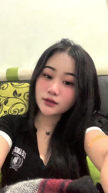 @velicyaa