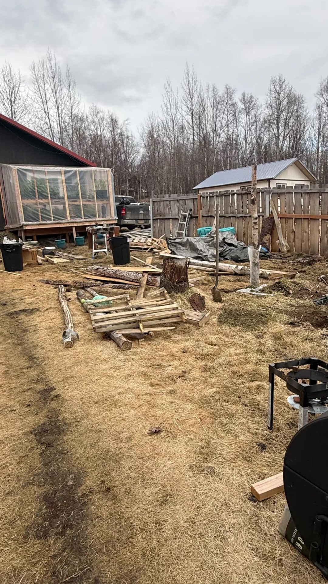 @Niggls.Farm.Alaska