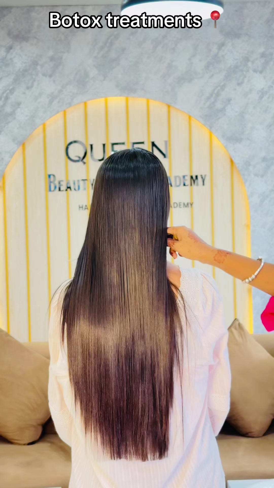 @QUEEN BEAUTY SALON & AACDEMY