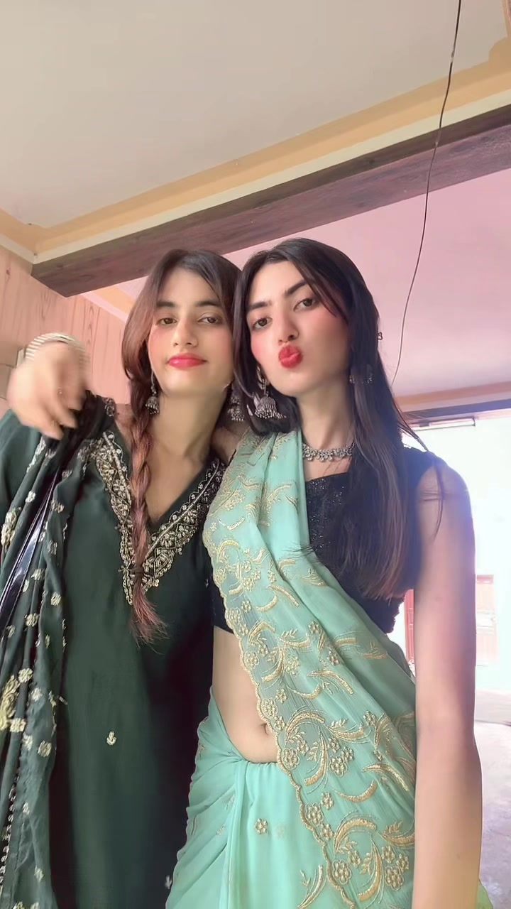 @Eyesha 🧚🏻♀️